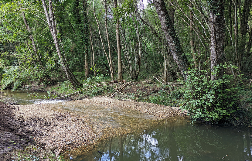 Radier créé en remplacement d'un seuil © CDC Biodiversité