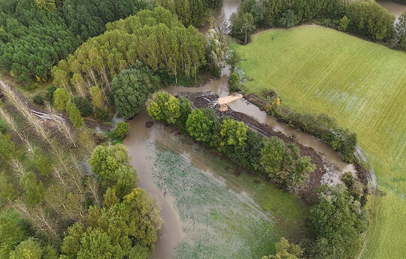 Site Chants d'oiseaux_crue pendant travaux_Cours d'eau du Lathan © SMBAA<br />
