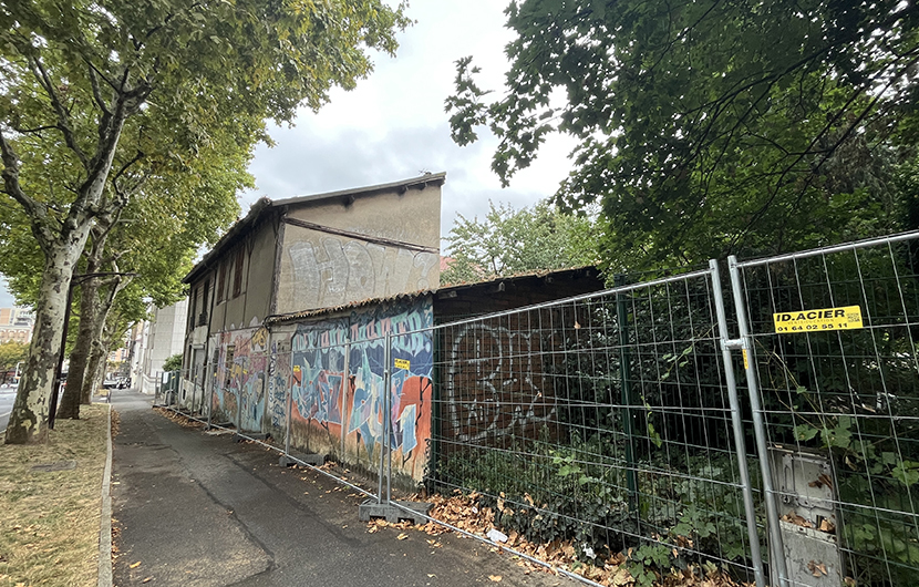 Le site du square Lazare Ponticelli avant travaux © Nature 2050 Le site du square Lazare Ponticelli avant travaux © Nature 2050